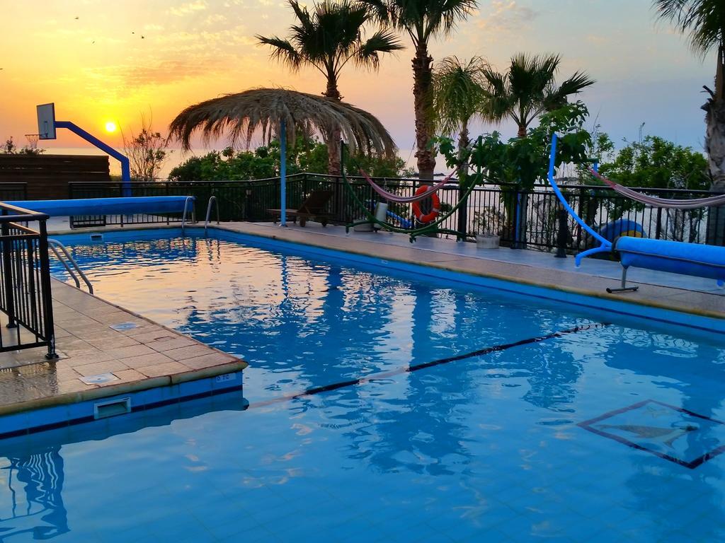 Astrofegia Beachfront Villa بوموس المظهر الخارجي الصورة